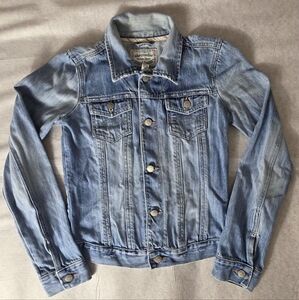 Vintage Abercrombie & Fitch Girls L Denim Jacket Light Wash Trucker Distressed